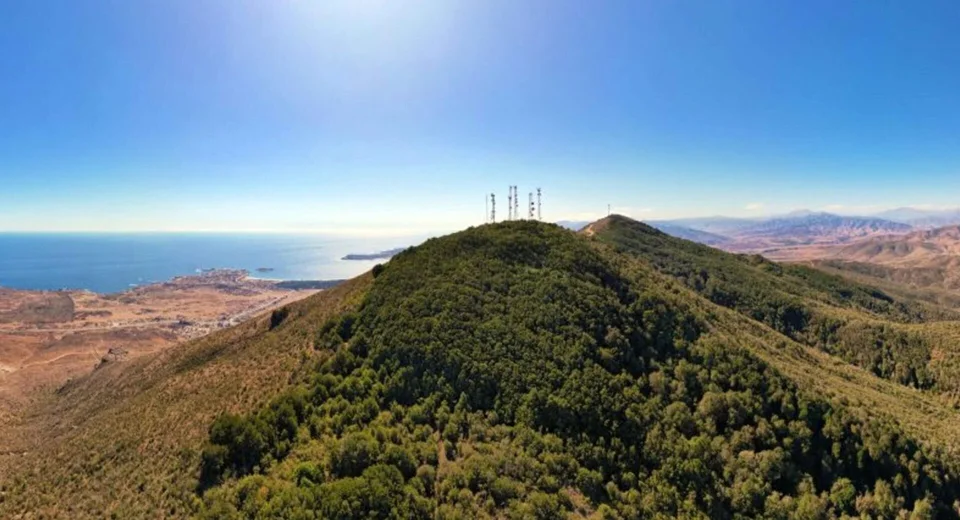 Afiche de Vive en familia el Cerro Santa Inés