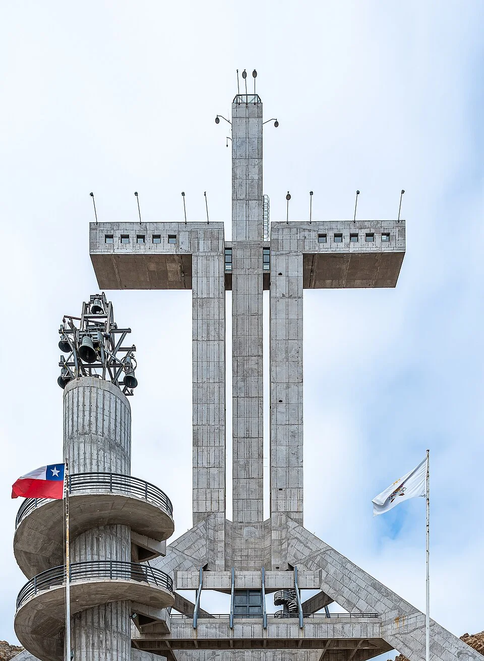 Cruz del Tercer Milenio, complejo que alberga el Museo Cardenal Jorge Medina; archivo de 2022